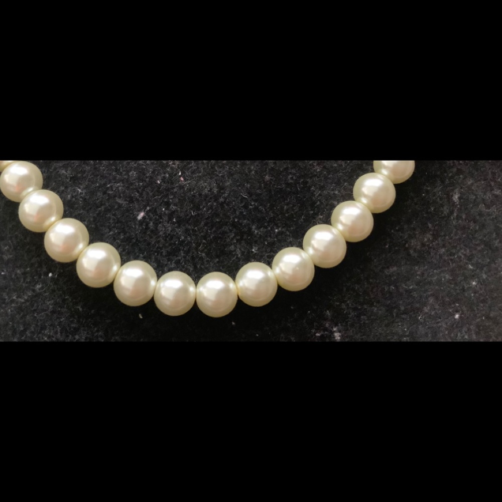 Glass Pearl Necklace